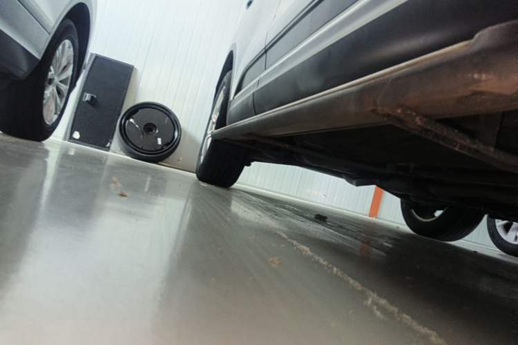 Used Renault Koleos 2018 2.5L Two-Wheel Drive Prestige Edition Right Side Sill