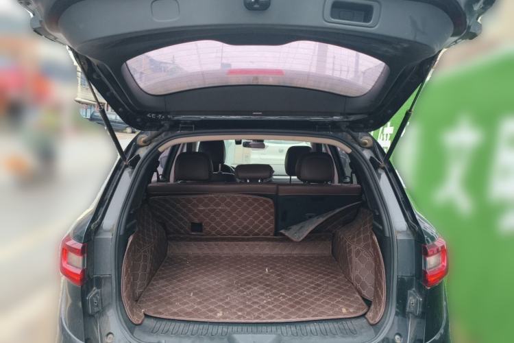 Used Renault Koleos 2018 2.0L Two-Wheel-Drive Luxury Edition Trunk