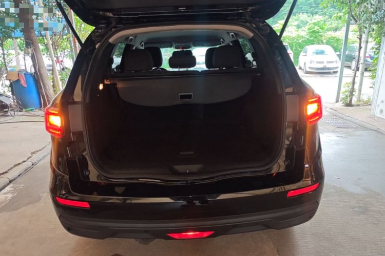 Used Renault Koleos 2018 2.0L Two-Wheel Drive Comfort Edition Trunk