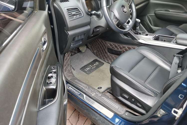 Used Renault Koleos 2018 2.0L Two-Wheel-Drive Luxury Edition Driver Seat