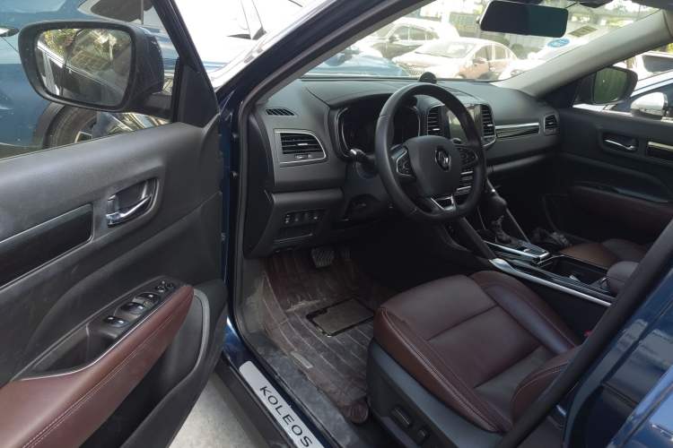 Used Renault Koleos 2018 2.5L Four-Wheel Drive Ultimate Edition Driver Seat
