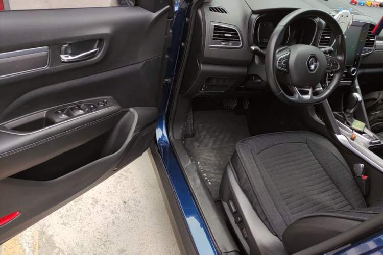 Used Renault Koleos 2018 2.0L Two-Wheel-Drive Luxury Edition Driver Seat