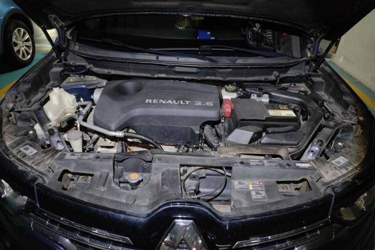 Used Renault Koleos 2018 2.5L Four-Wheel Drive Ultimate Edition Engine Bay