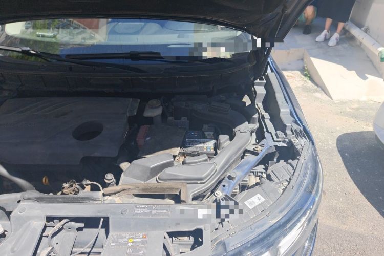 Used Renault Koleos 2018 2.0L Two-Wheel-Drive Luxury Edition Engine Bay Left