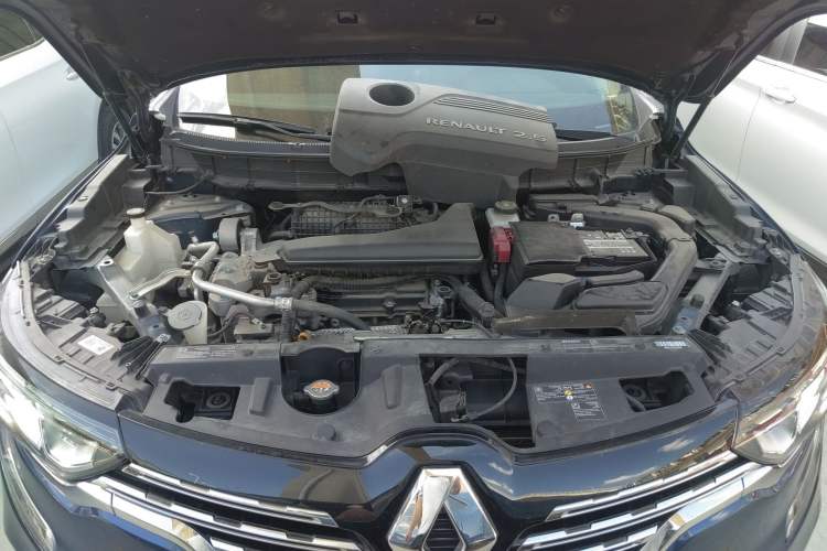 Used Renault Koleos 2018 2.5L Four-Wheel Drive Ultimate Edition Engine Bay