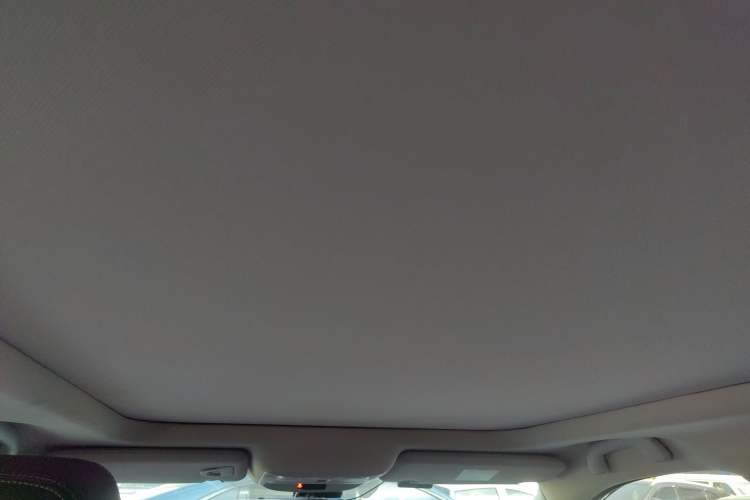 Used Renault Koleos 2018 2.5L Four-Wheel Drive Ultimate Edition Headliner