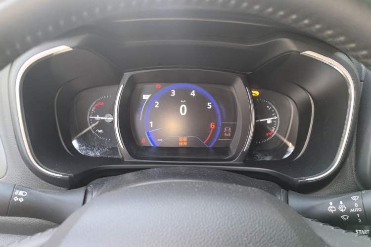 Used Renault Koleos 2018 2.0L Two-Wheel-Drive Luxury Edition Instrument Cluster