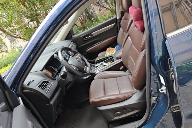 Used Renault Koleos 2018 2.0L Two-Wheel-Drive Luxury Edition Left Front Seat