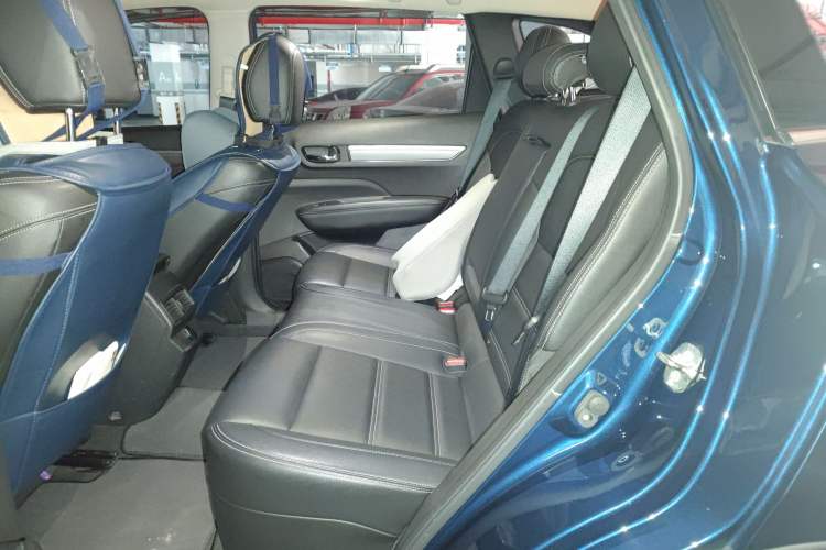 Used Renault Koleos 2018 2.5L Two-Wheel Drive Prestige Edition Left Rear Seat