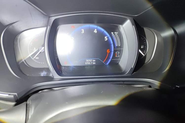 Used Renault Koleos 2018 2.5L Two-Wheel Drive Prestige Edition Odometer Close Up