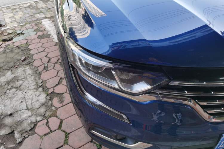 Used Renault Koleos 2018 2.0L Two-Wheel-Drive Luxury Edition Right Front Headlight