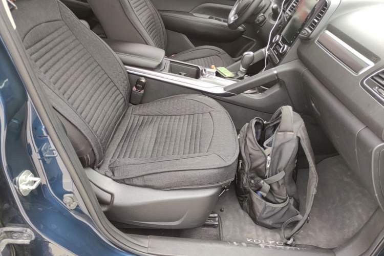Used Renault Koleos 2018 2.0L Two-Wheel-Drive Luxury Edition Right Front Seat