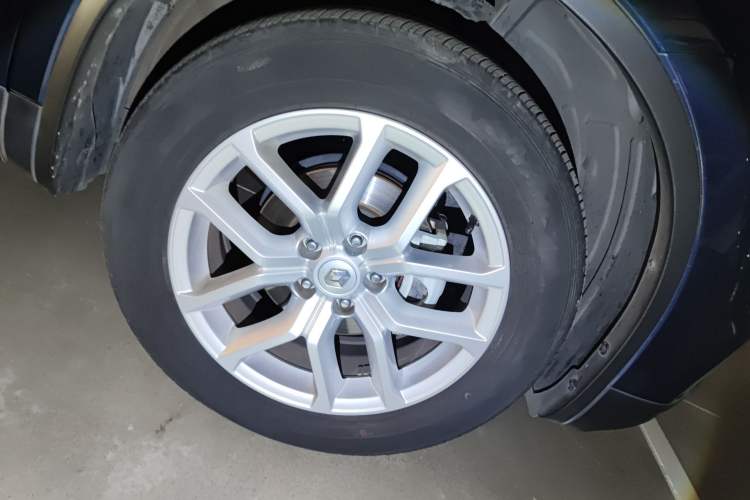 Used Renault Koleos 2018 2.5L Two-Wheel Drive Prestige Edition Right Front Wheel Hub