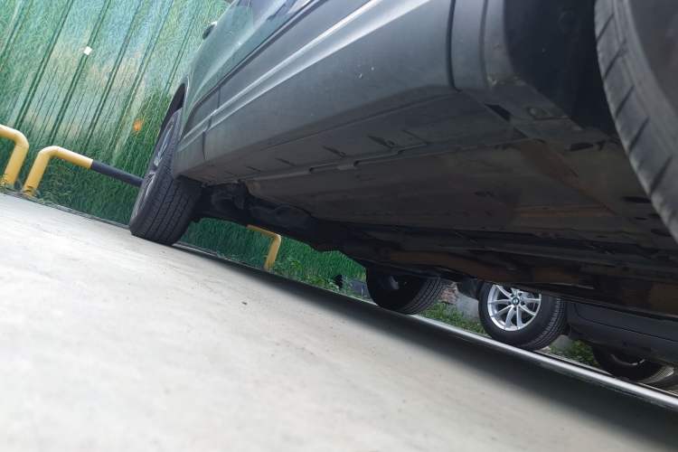 Used Renault Koleos 2018 2.5L Four-Wheel Drive Ultimate Edition Right Side Sill