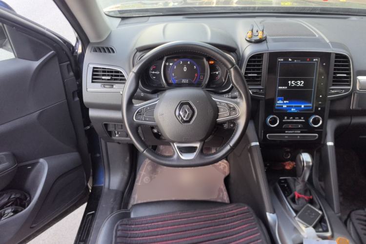 Used Renault Koleos 2018 2.0L Two-Wheel-Drive Luxury Edition Steering Wheel