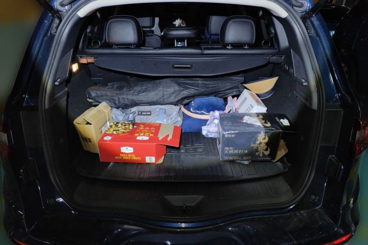 Used Renault Koleos 2018 2.5L Four-Wheel Drive Ultimate Edition Trunk