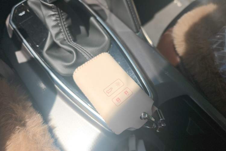 Used Renault Koleos 2018 2.0L Two-Wheel-Drive Luxury Edition Vehicle Key