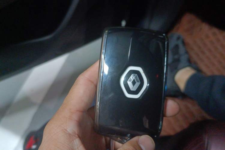 Used Renault Koleos 2018 2.0L Two-Wheel-Drive Luxury Edition Vehicle Key