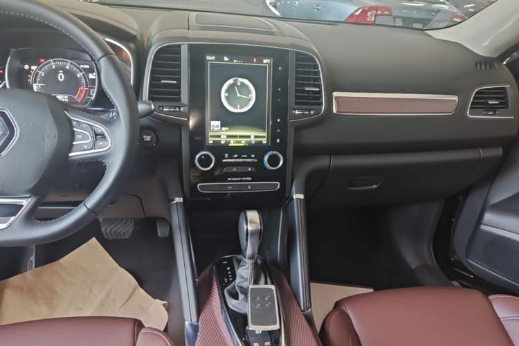 Used Renault Koleos 2018 2.0L Two-Wheel Drive 120th Anniversary Limited Edition Audio And AC Panel