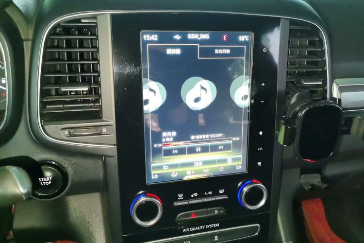 Used Renault Koleos 2018 2.0L Two-Wheel-Drive Luxury Edition Audio And AC Panel