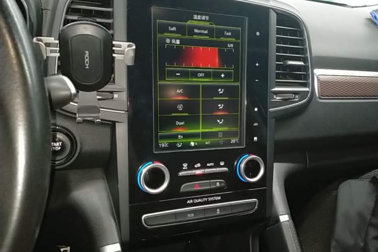 Used Renault Koleos 2018 2.5L Two-Wheel Drive 120th Anniversary Limited Edition Audio And AC Panel
