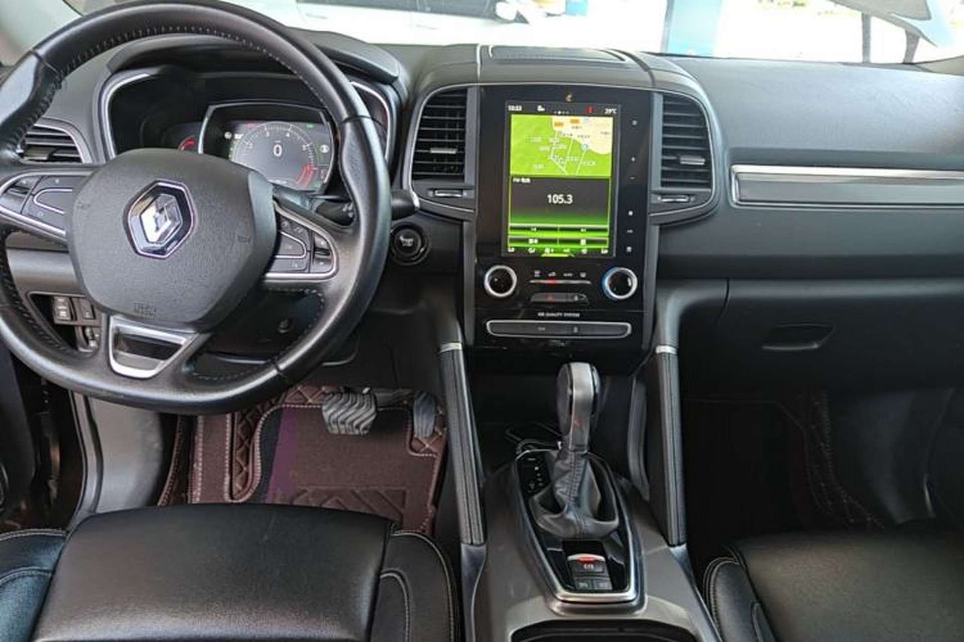 Used Renault Koleos 2018 2.5L Four-Wheel Drive Prestige Edition Center Console