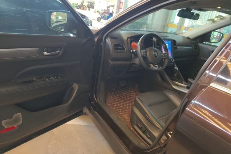 Used Renault Koleos 2018 2.0L Two-Wheel-Drive Luxury Edition Driver Seat