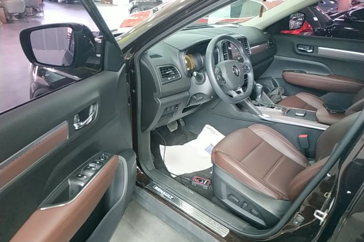 Used Renault Koleos 2018 2.0L Two-Wheel Drive 120th Anniversary Limited Edition Driver Seat