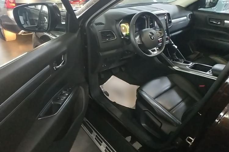 Used Renault Koleos 2018 2.0L Two-Wheel Drive Leading Edition Driver Seat