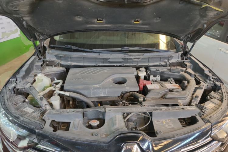 Used Renault Koleos 2018 2.0L Two-Wheel-Drive Luxury Edition Engine Bay