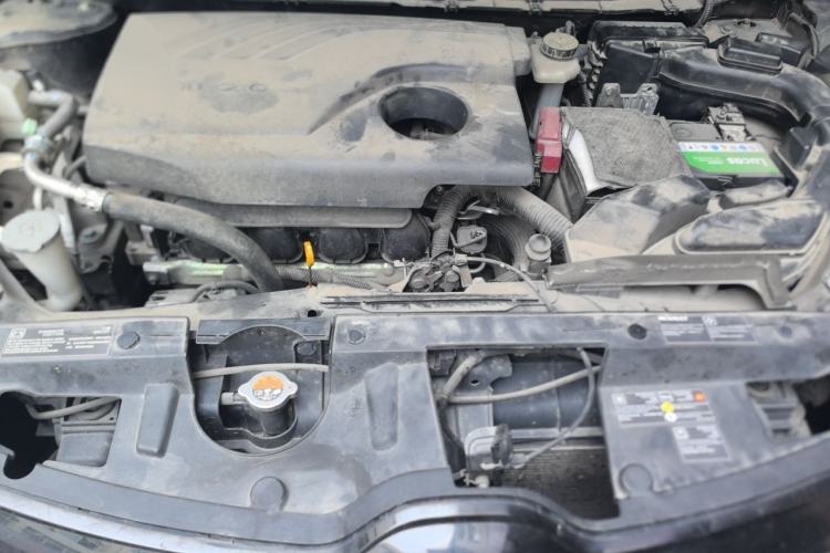 Used Renault Koleos 2018 2.0L Two-Wheel Drive Leading Edition Engine Bay
