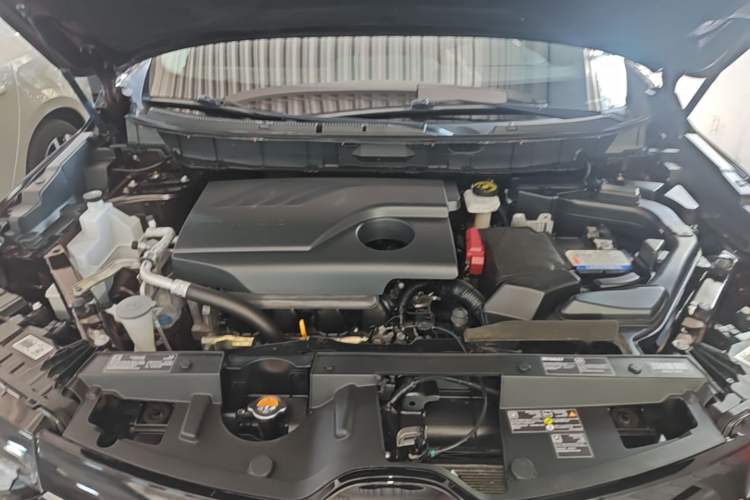 Used Renault Koleos 2018 2.0L Two-Wheel Drive 120th Anniversary Limited Edition Engine Bay