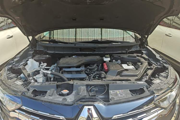 Used Renault Koleos 2018 2.0L Two-Wheel Drive 120th Anniversary Limited Edition Engine Bay