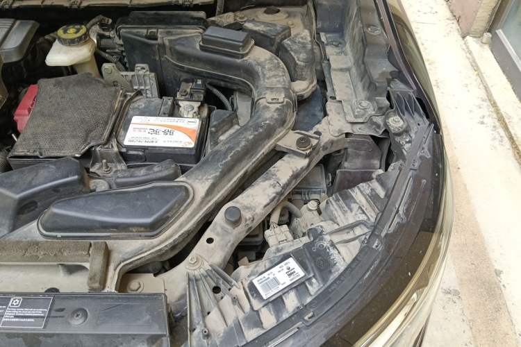 Used Renault Koleos 2018 2.0L Two-Wheel Drive 120th Anniversary Limited Edition Engine Bay Left