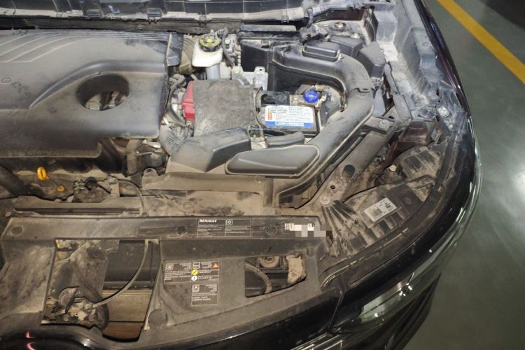 Used Renault Koleos 2018 2.0L Two-Wheel Drive Comfort Edition Engine Bay Left