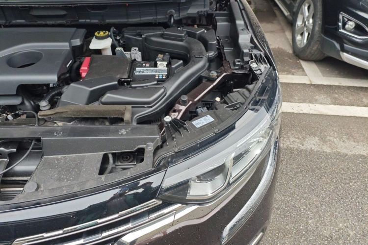 Used Renault Koleos 2018 2.0L Two-Wheel Drive 120th Anniversary Limited Edition Engine Bay Left