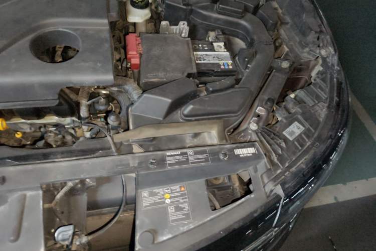 Used Renault Koleos 2018 2.0L Two-Wheel Drive 120th Anniversary Limited Edition Engine Bay Left
