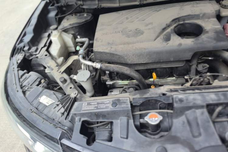 Used Renault Koleos 2018 2.0L Two-Wheel Drive Leading Edition Engine Bay Right