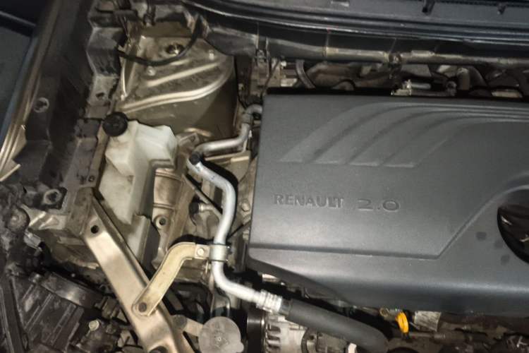 Used Renault Koleos 2018 2.0L Two-Wheel Drive Comfort Edition Engine Bay Right