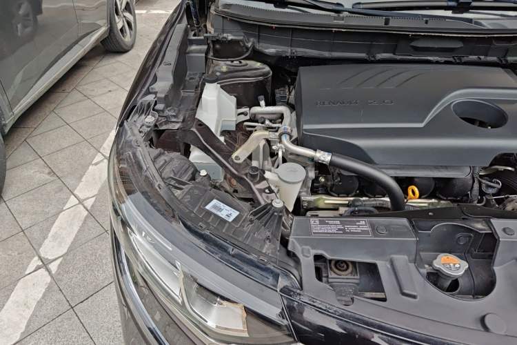 Used Renault Koleos 2018 2.0L Two-Wheel Drive Comfort Edition Engine Bay Right