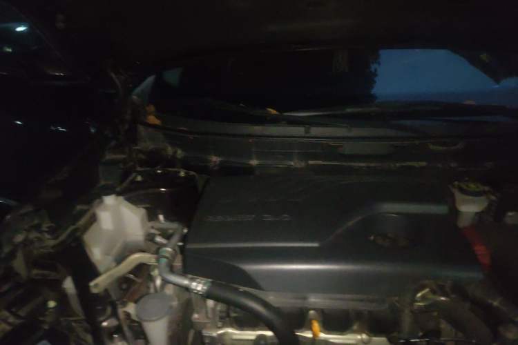 Used Renault Koleos 2018 2.0L Two-Wheel Drive Comfort Edition Engine Bay Right
