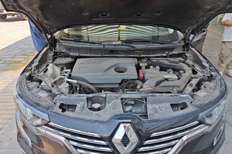 Used Renault Koleos 2018 2.0L Two-Wheel-Drive Luxury Edition Engine Bay