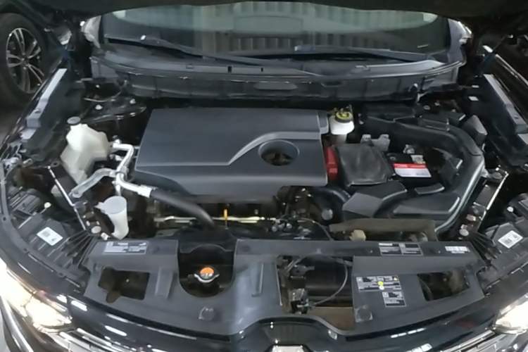 Used Renault Koleos 2018 2.0L Two-Wheel Drive Leading Edition Engine Bay