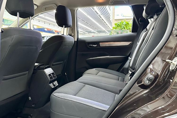 Used Renault Koleos 2018 2.0L Two-Wheel Drive Comfort Edition Exterior 2