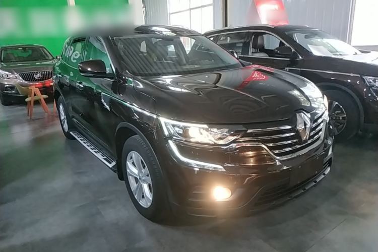 Used Renault Koleos 2018 2.0L Two-Wheel Drive Leading Edition Front Right 45 Deg