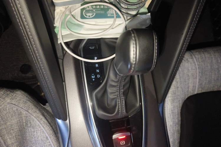 Used Renault Koleos 2018 2.0L Two-Wheel Drive Comfort Edition Gear Lever