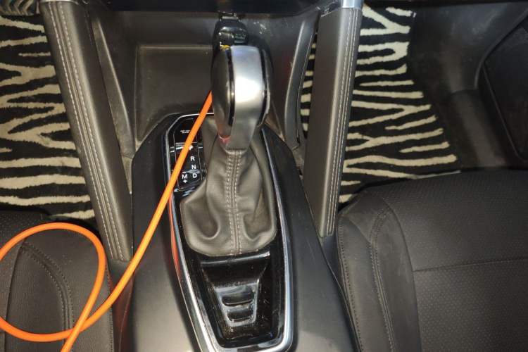 Used Renault Koleos 2018 2.0L Two-Wheel Drive Comfort Edition Gear Lever