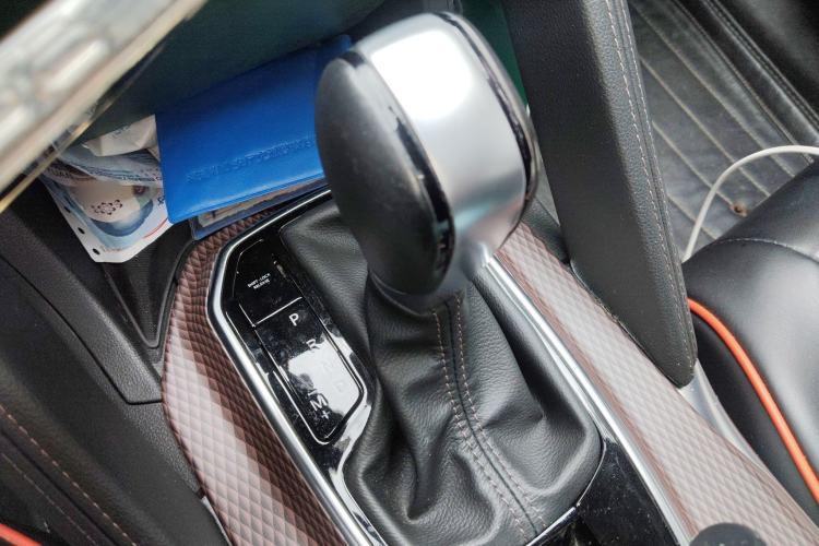 Used Renault Koleos 2018 2.0L Two-Wheel Drive 120th Anniversary Limited Edition Gear Lever