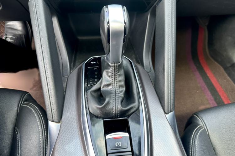Used Renault Koleos 2018 2.0L Two-Wheel-Drive Luxury Edition Gear Lever
