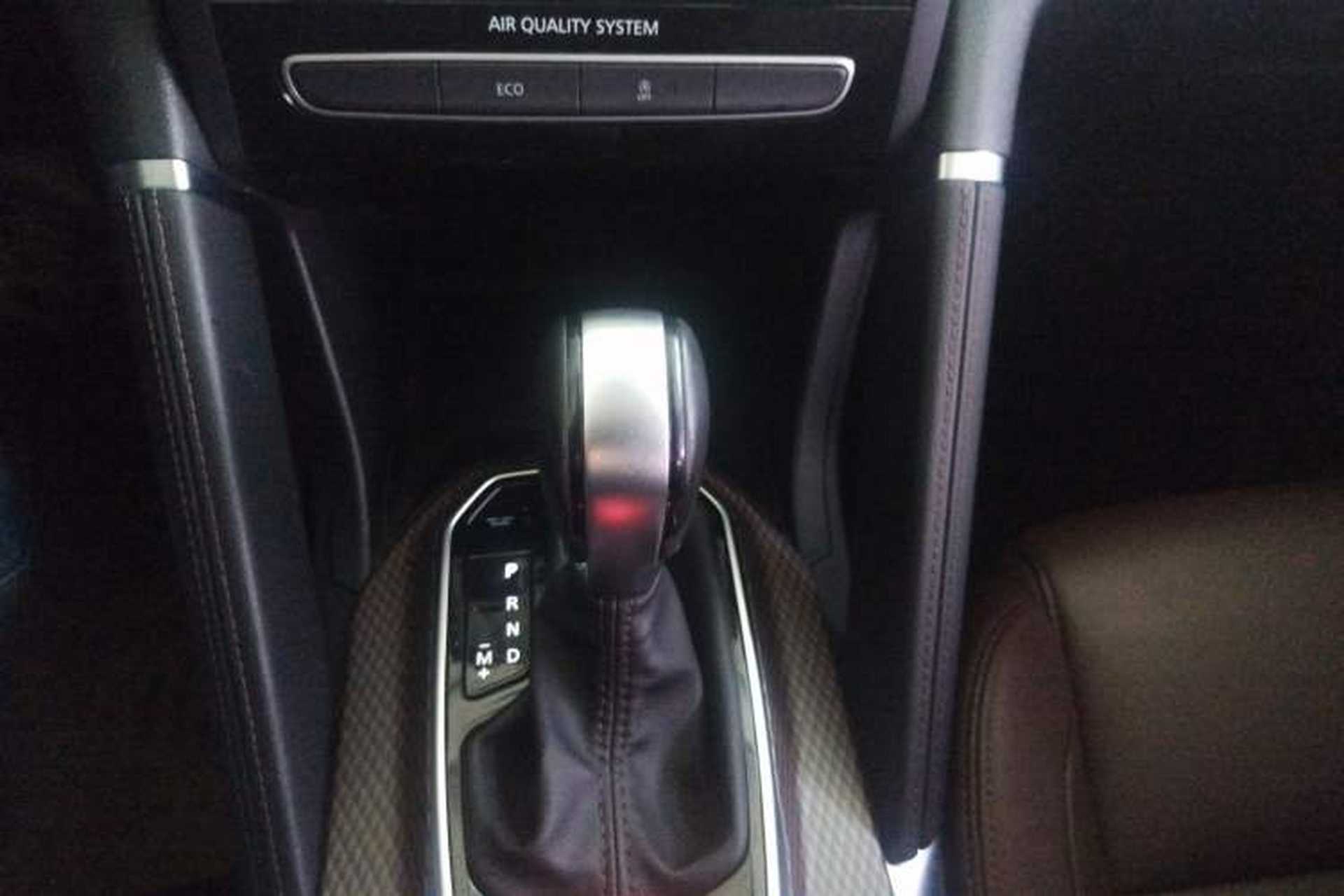 Used Renault Koleos 2018 2.0L Two-Wheel Drive 120th Anniversary Limited Edition Gear Lever